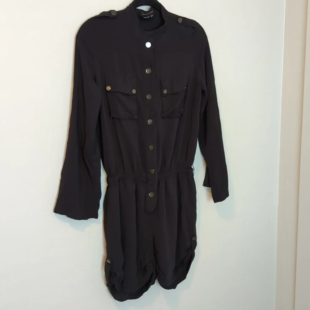 BCBG Max Azria Black Button Cinched Long Sleeve Romper‎ Size XS